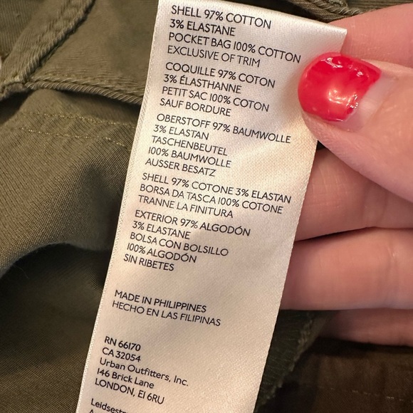 Anthropologie cargo utility shorts green 6 - Picture 5 of 5